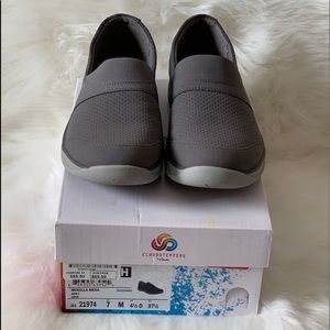 Gray, clark shoes 👟 👟 👟